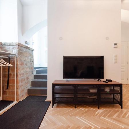 Der Fuchsbau - Neu, Kuschelig Und Zentral Im Gruenen Apartment Виена Екстериор снимка