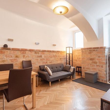 Der Fuchsbau - Neu, Kuschelig Und Zentral Im Gruenen Apartment Виена Екстериор снимка